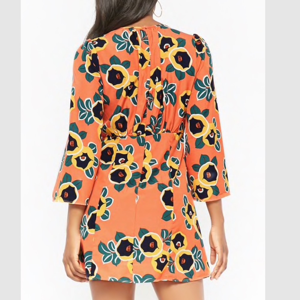 NWT Forever 21 Medium Floral Bell Sleeve dress - Picture 3 of 8